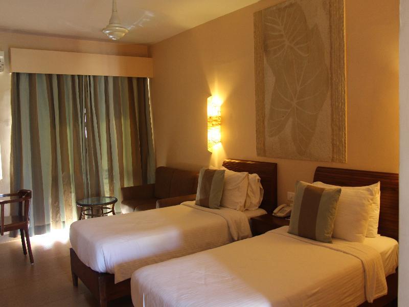 Prainha Resort By The Sea Taleigao Extérieur photo