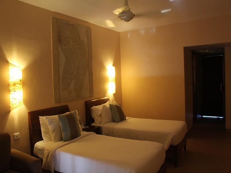 Prainha Resort By The Sea Taleigao Extérieur photo