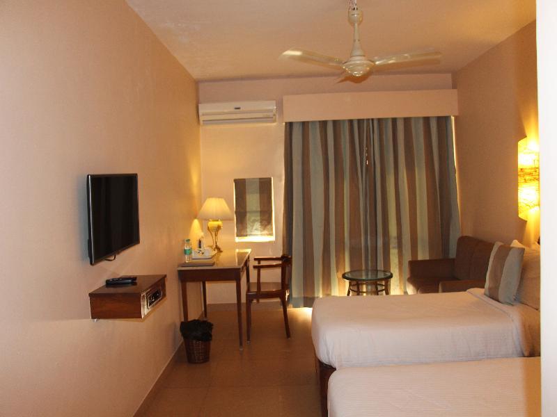 Prainha Resort By The Sea Taleigao Extérieur photo