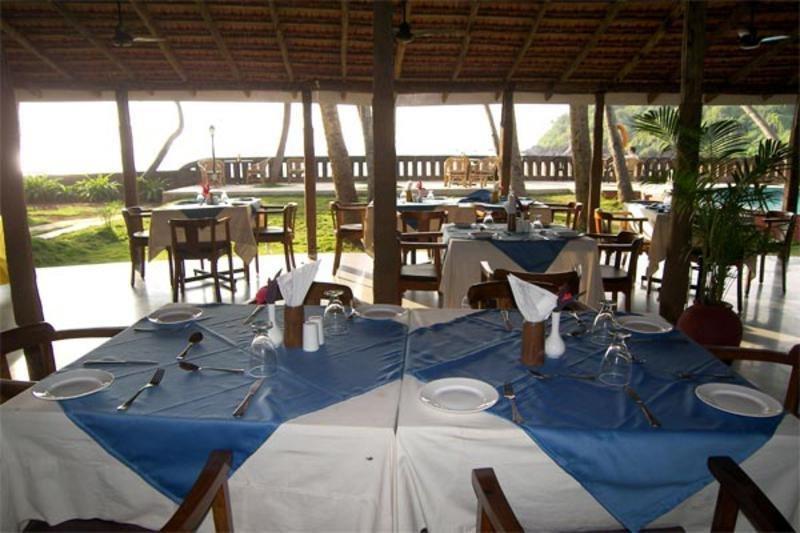 Prainha Resort By The Sea Taleigao Extérieur photo